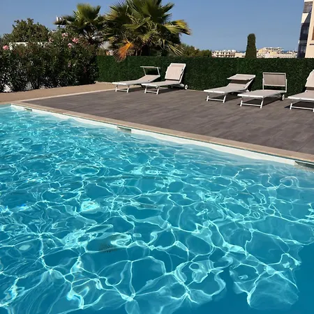 Chez Le Pacha Апартаменты Антиб